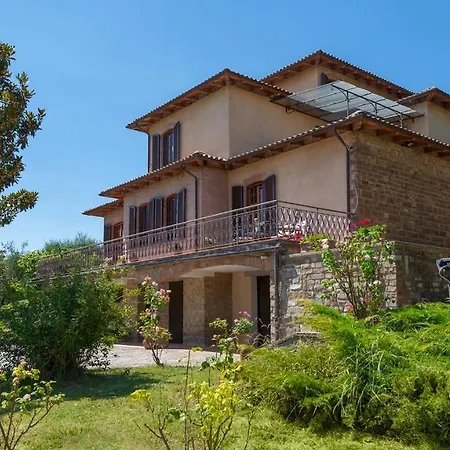 Villa Fiorentini 10, Emma